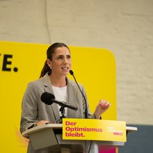 Belinda Christmann am Podium