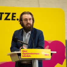 Philip Schmidt am Rednerpult